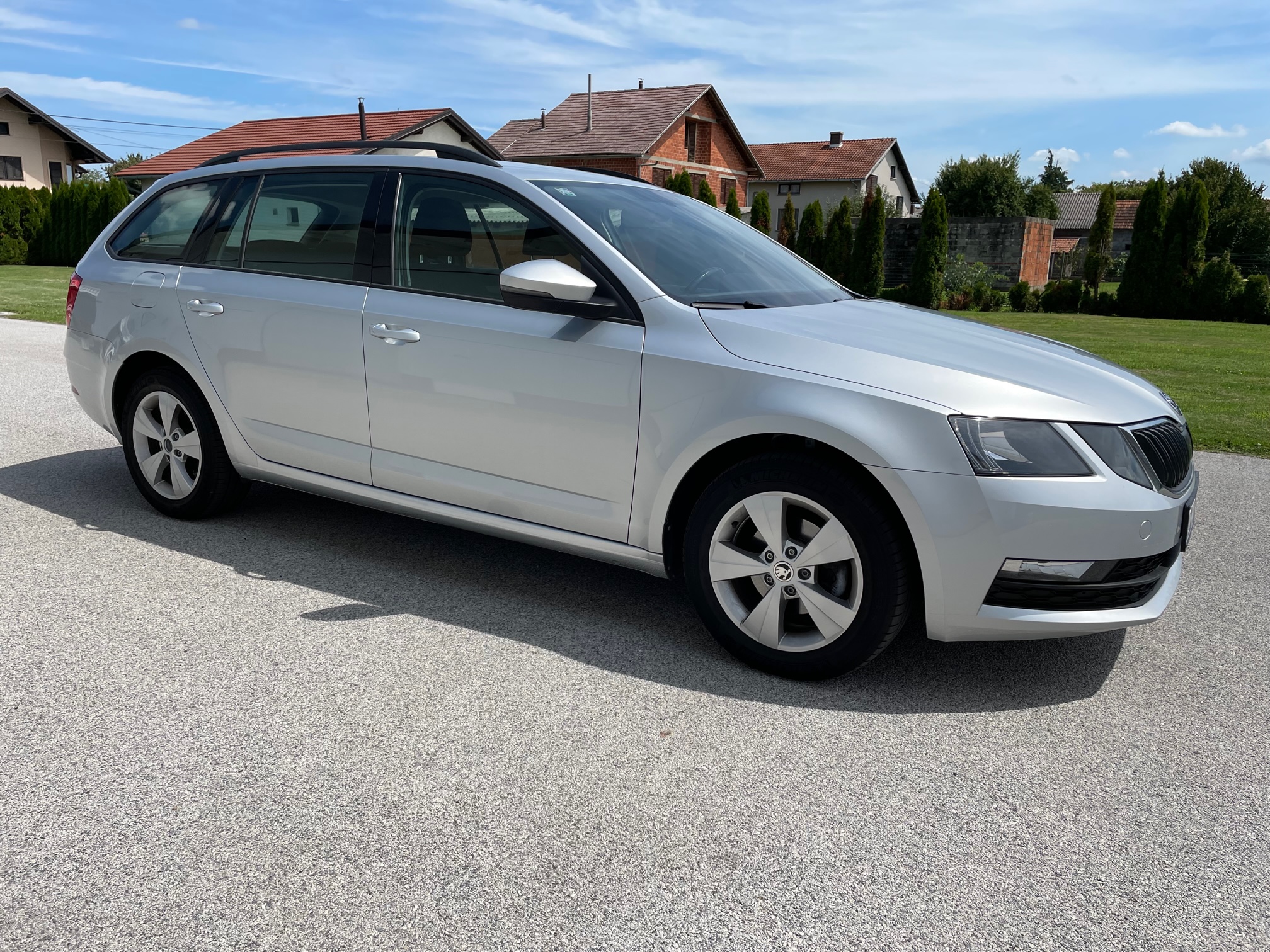 ŠKODA OCTAVIA karavan ŠKODA OCTAVIA karavan